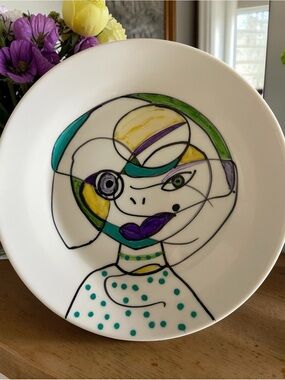 Nova-Abstract Portrait Plate | Modern Whimsy Collection